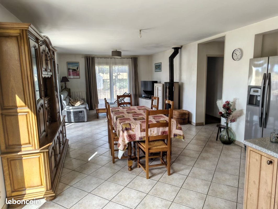 Maison à louer, 100m², Trédion