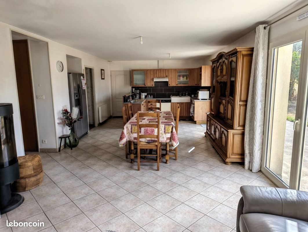 Maison à louer, 100m², Trédion