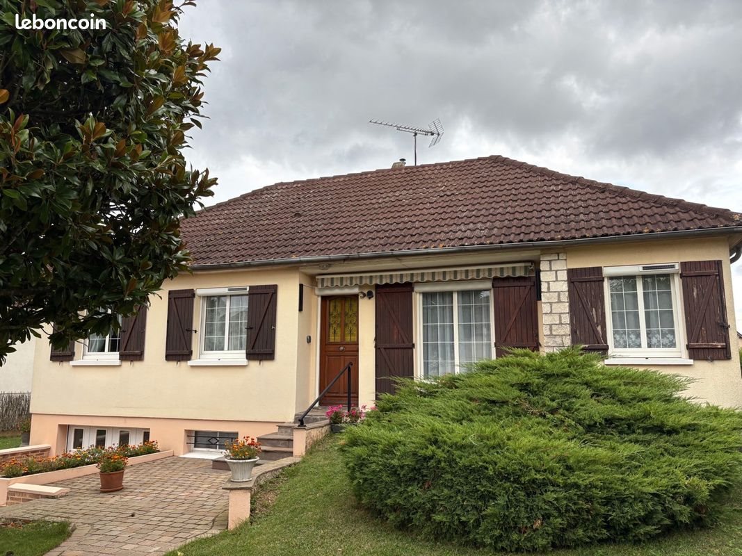 Maison à louer, 100m², Thivars