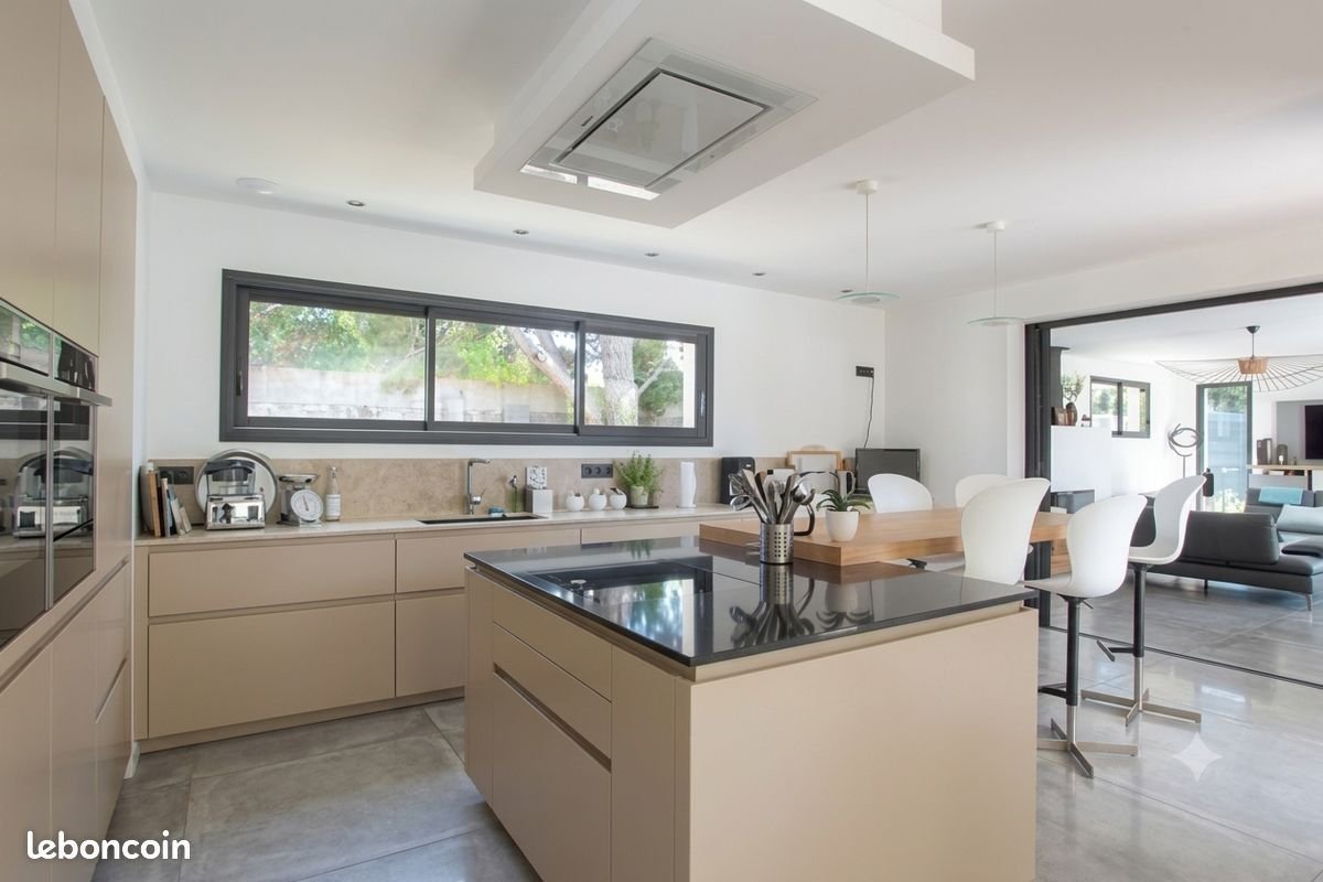 Maison à vendre, 180m², Lambesc