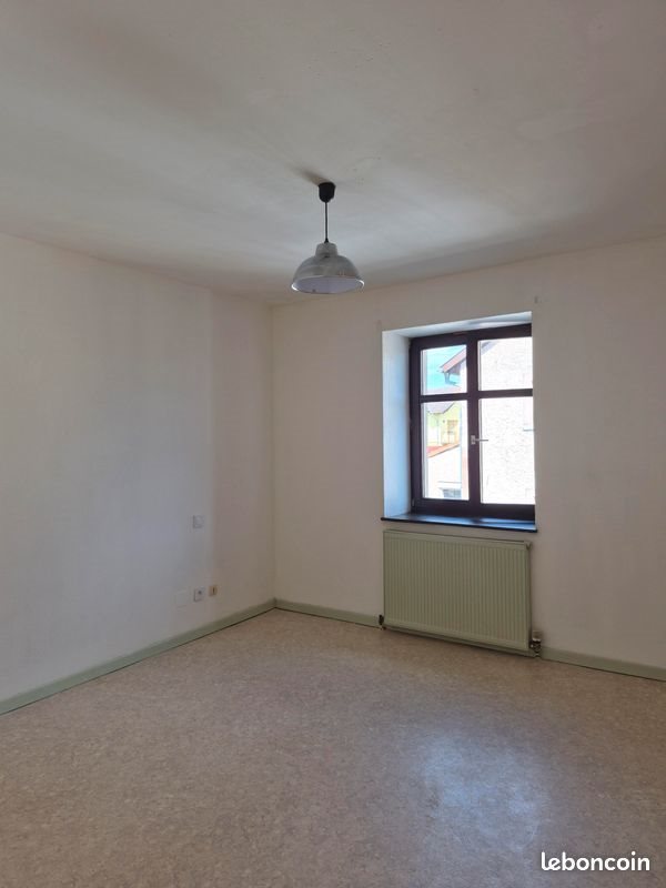 Appartement à louer, 89m², Réding