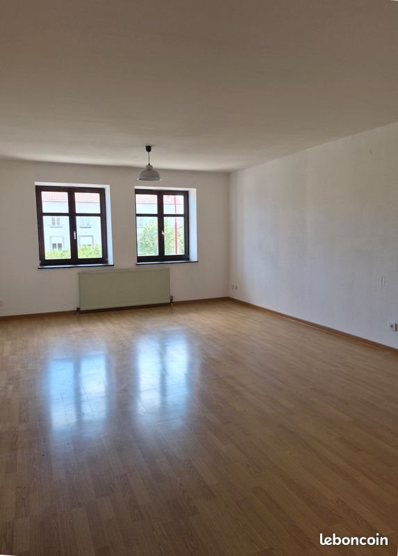 Appartement à louer, 89m², Réding