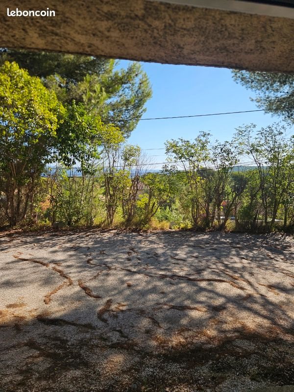 Appartement à louer, 19m², Saint-Mitre-les-Remparts