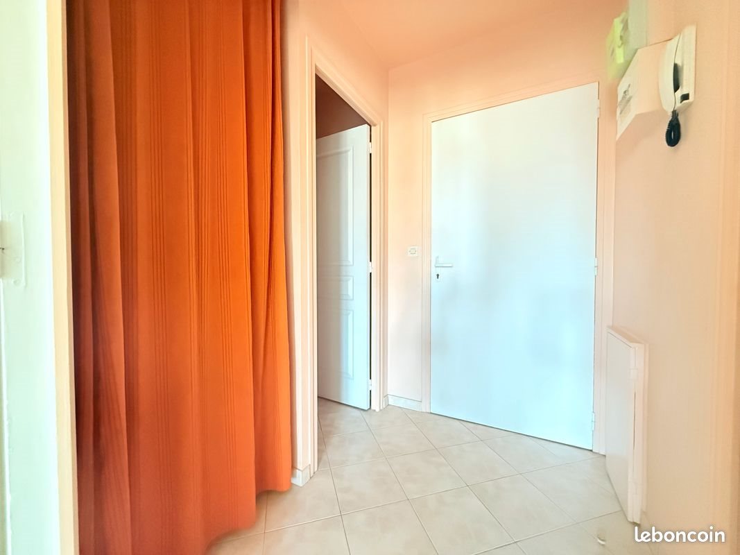 Appartement à louer, 29m², Melun