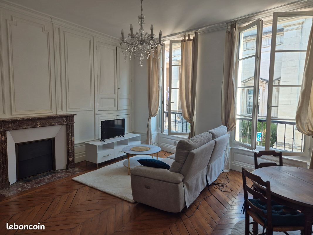 Appartement à louer, 49m², Orléans