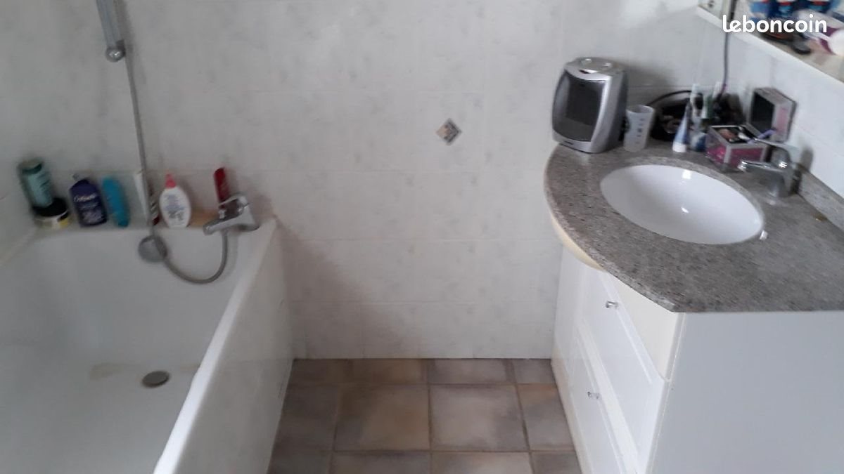 Appartement à louer, 78m², Cabannes