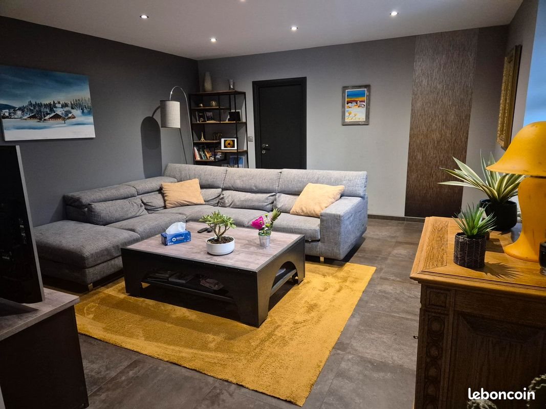 Appartement à louer, 150m², Arc-sous-Cicon