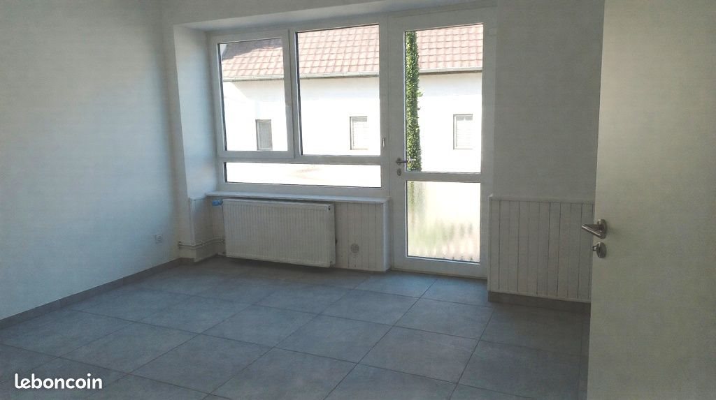 Appartement à louer, 90m², Houssen