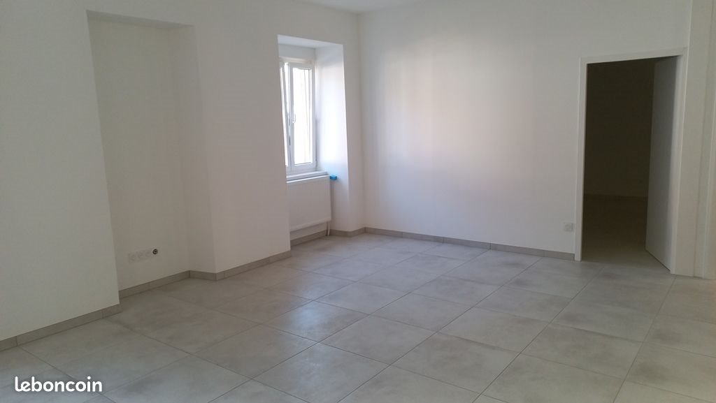 Appartement à louer, 90m², Houssen