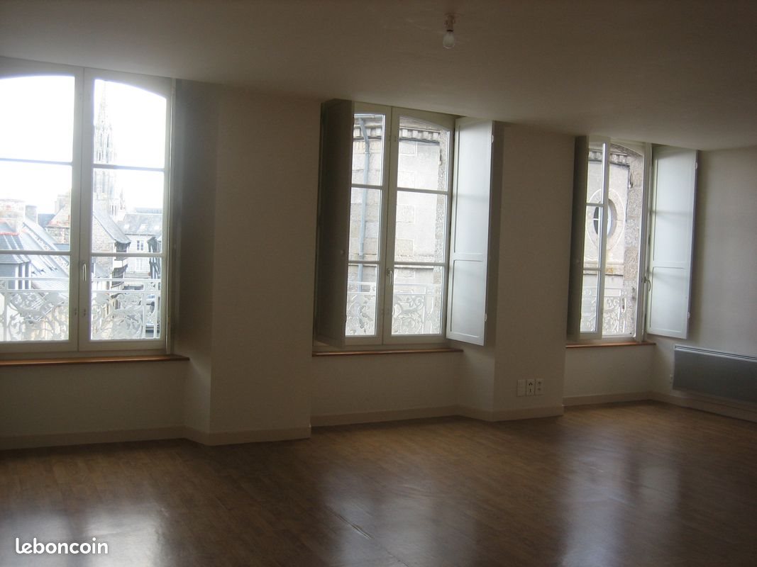 Appartement à louer, 80m², Quintin