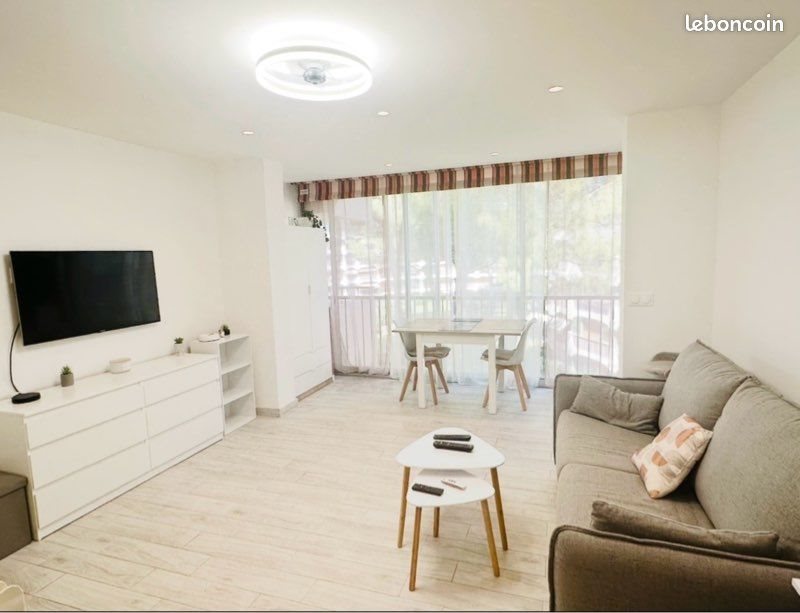 Appartement à louer, 24m², Mandelieu-la-Napoule
