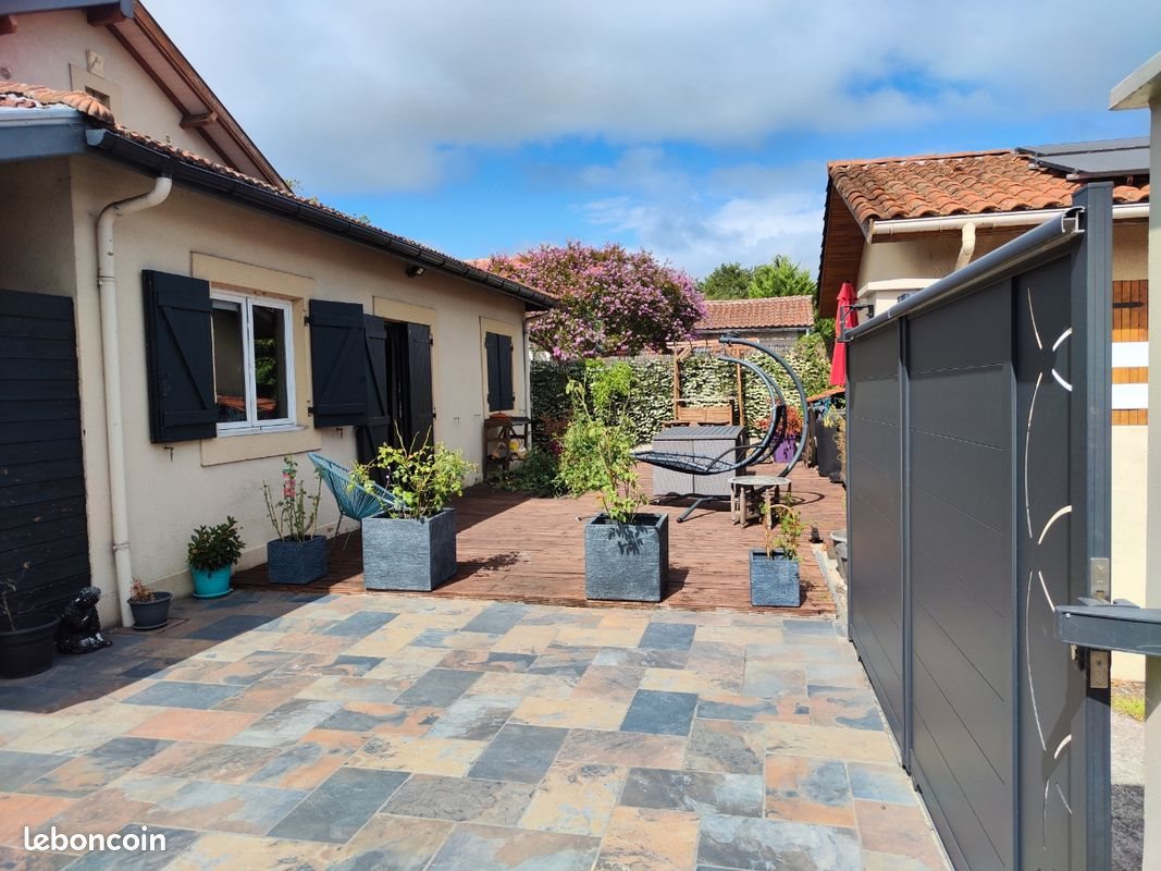 Maison à louer, 85m², Parentis-en-Born