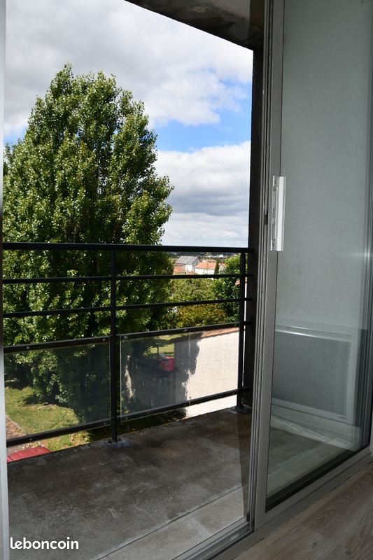Appartement à louer, 25m², Niort