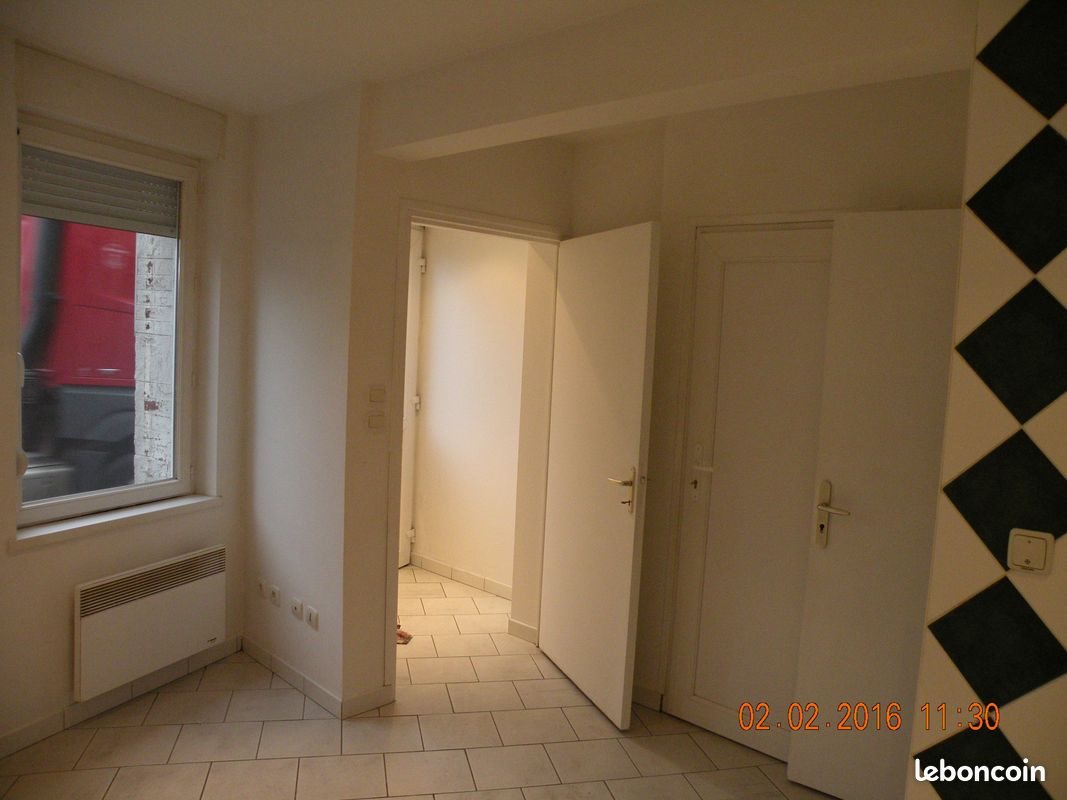 Appartement à louer, 28m², Solesmes