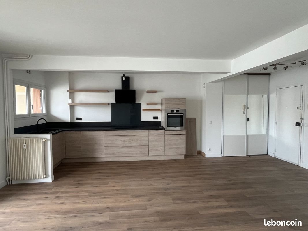 Appartement à louer, 57m², Colombes