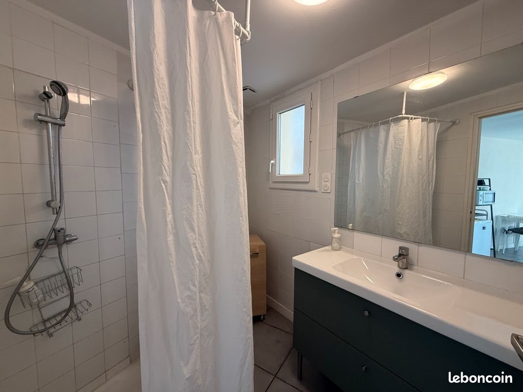 Appartement à louer, 29m², Nîmes