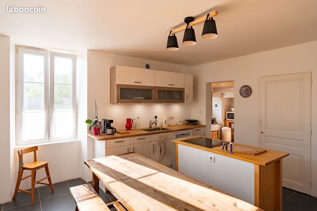 Maison à louer, 150m², La Buisse