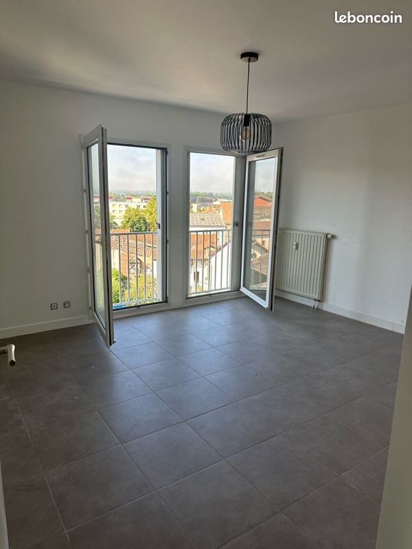 Appartement à louer, 52m², Feurs