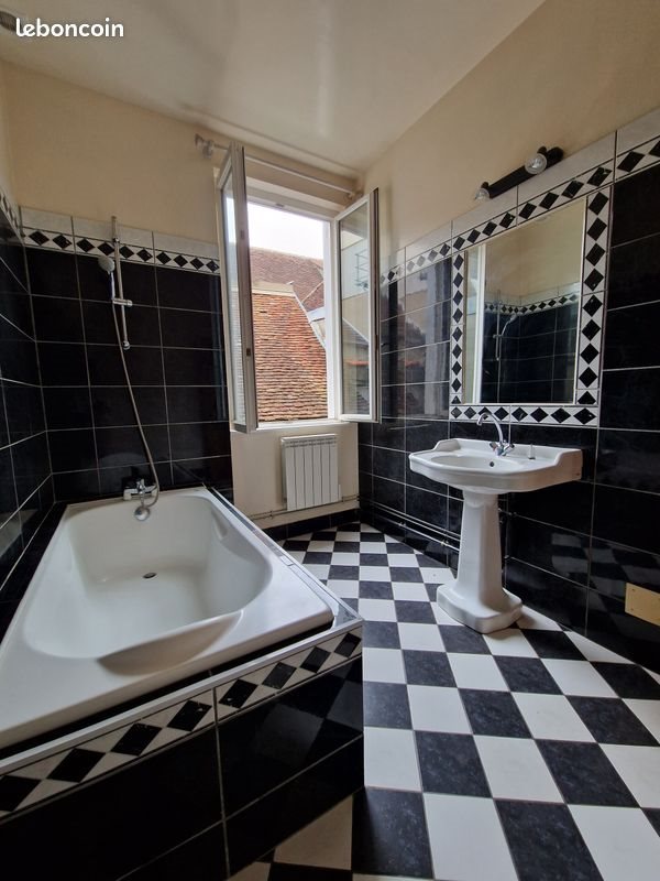 Maison à louer, 66m², Auxerre