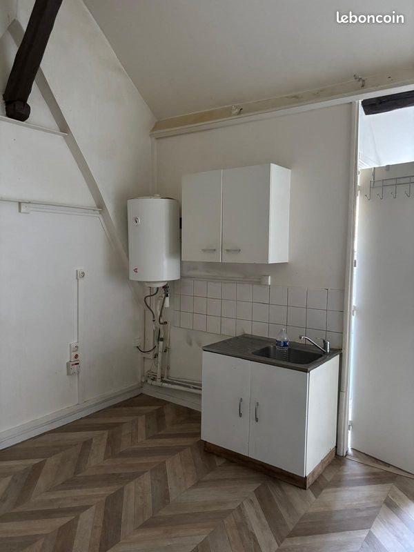 Appartement à louer, 24m², Quiévrechain