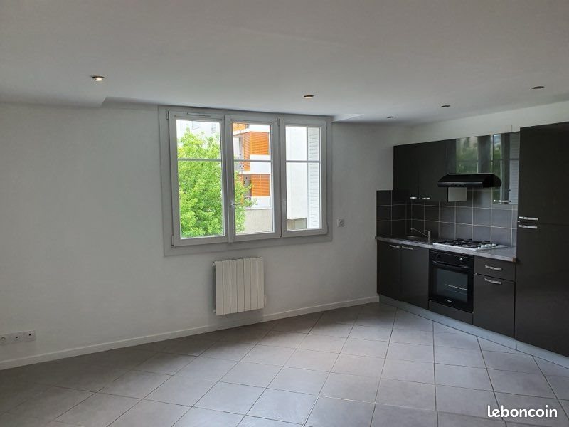 Appartement à louer, 54m², Saint-Martin-d'Hères