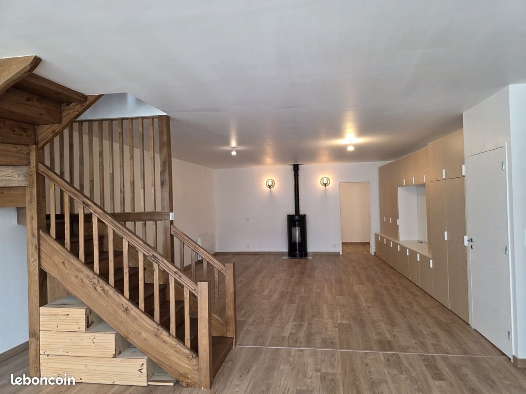 Appartement à louer, 148m², Pontorson