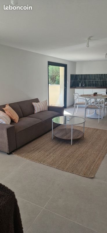 Appartement à louer, 50m², Saint-Cyr-l'Ecole