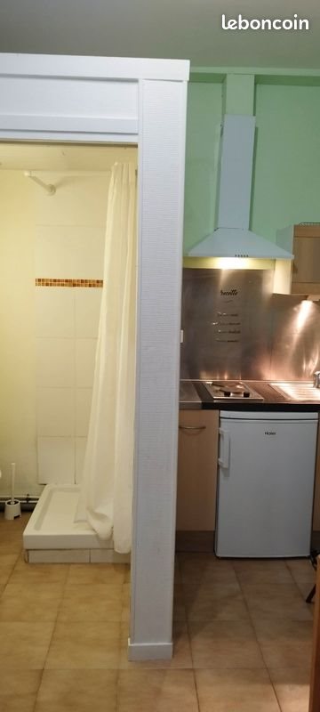 Appartement à louer, 13m², Saintes
