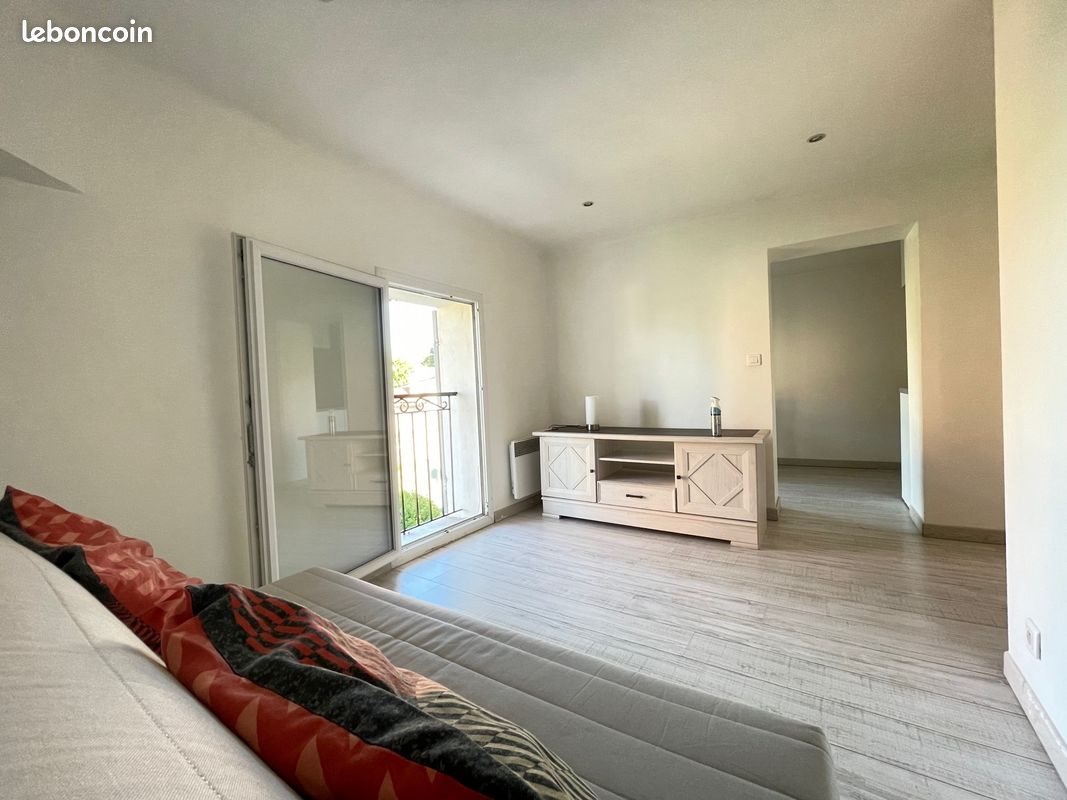 Appartement à louer, 27m², Marseille 9ème