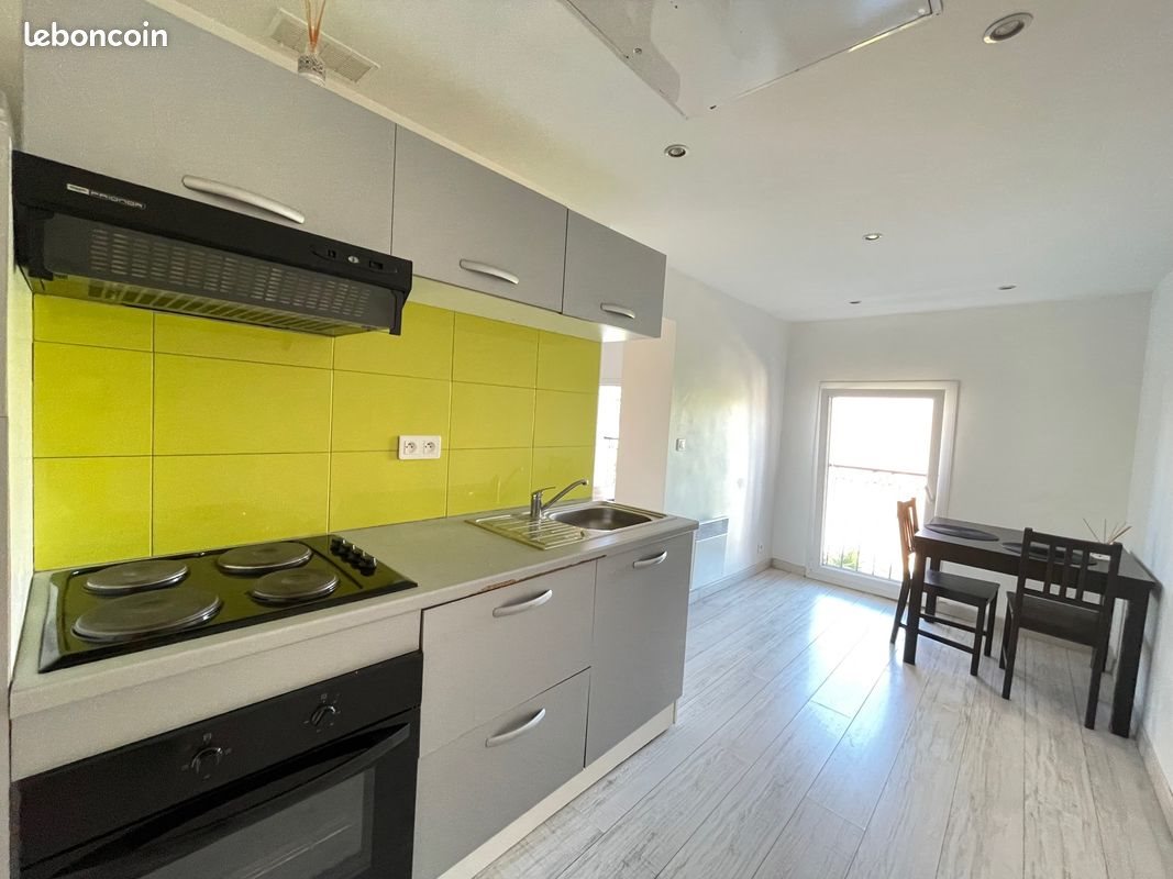 Appartement à louer, 27m², Marseille 9ème