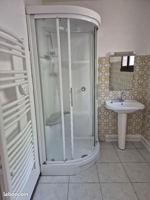 Appartement à louer, 70m², Fournels