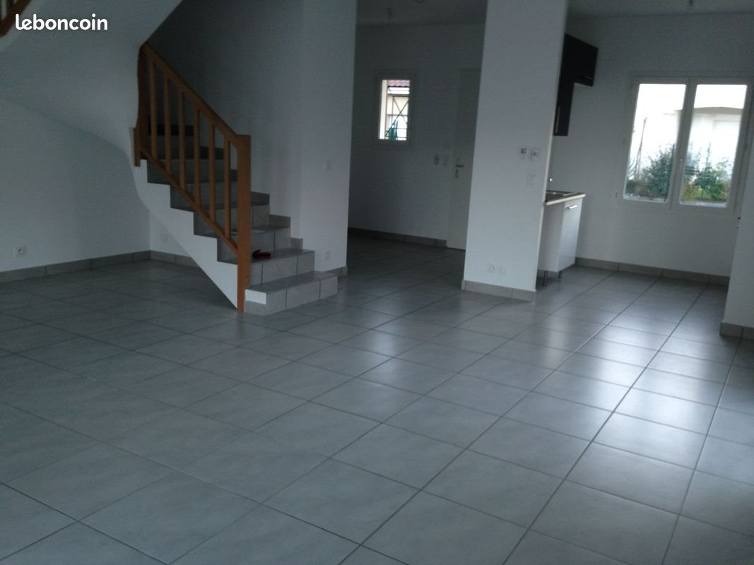 Maison à louer, 120m², Grézieu-la-Varenne