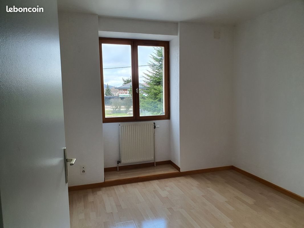Appartement à louer, 70m², Port