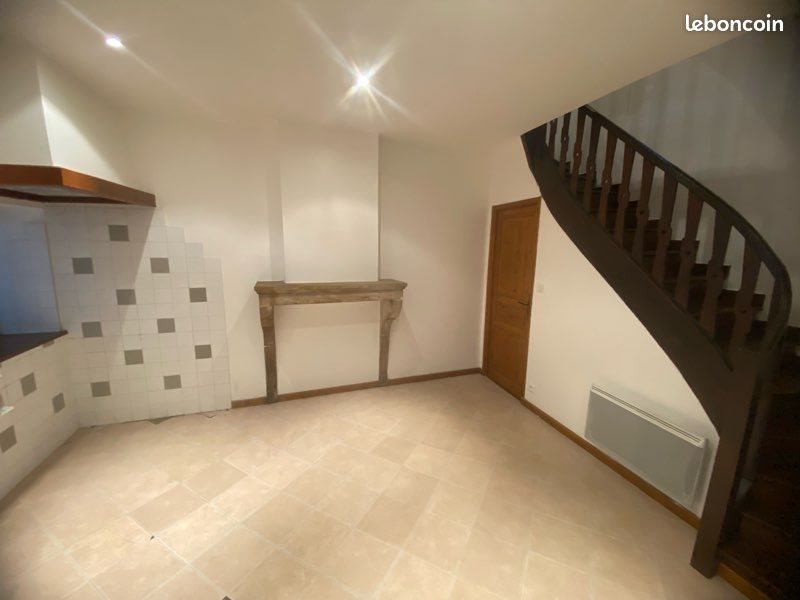 Maison à louer, 60m², Neuville-sur-Ain