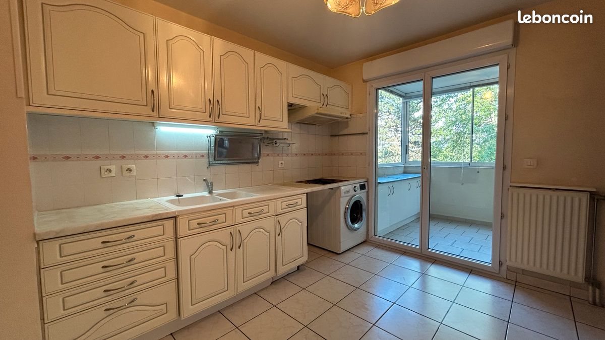 Appartement à vendre, 65m², Saint-Bonnet-de-Mure
