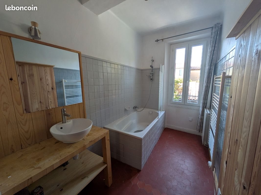 Appartement à louer, 55m², Varages