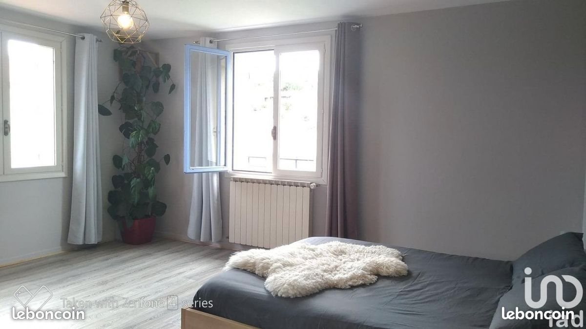 Maison à louer, 180m², Châteauneuf-Val-Saint-Donat