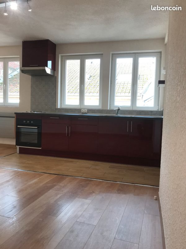 Appartement à louer, 35m², Warcq