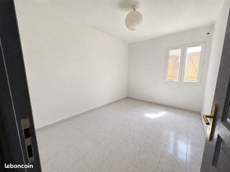 Appartement à louer, 70m², Saint-Maximin-la-Sainte-Baume