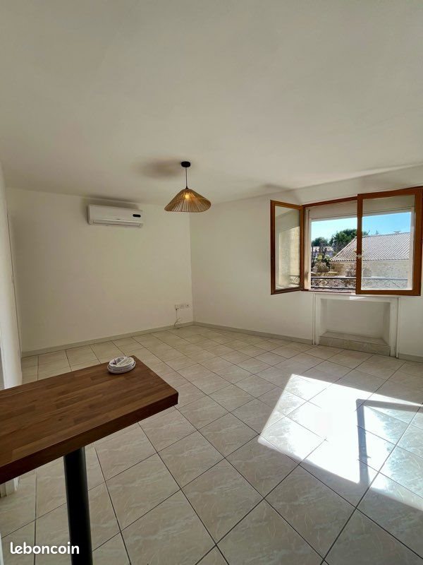 Appartement à louer, 33m², Loupian