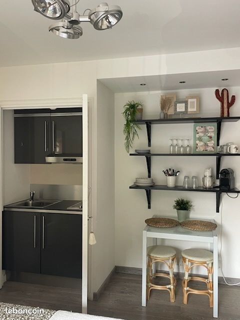 Appartement à louer, 20m², La Garde-Freinet