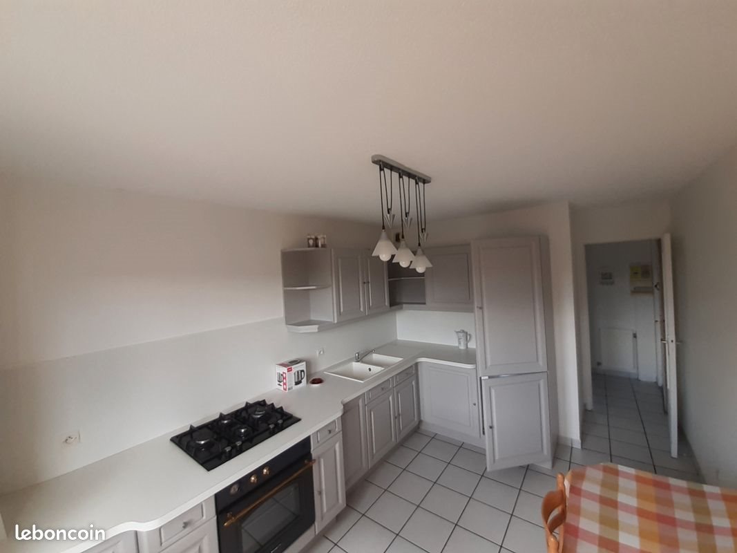 Appartement à louer, 60m², Saint-Just-Saint-Rambert