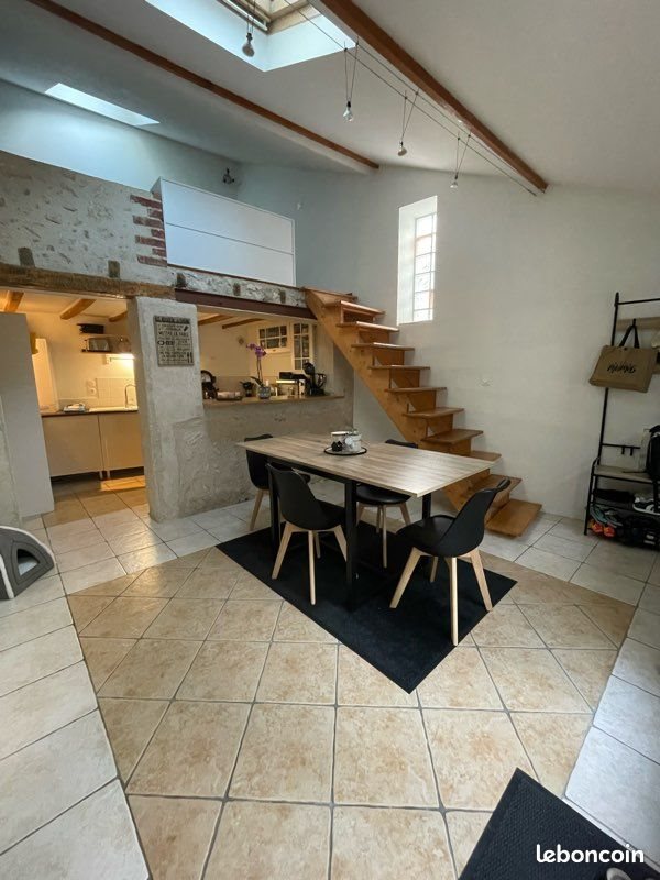 Maison à louer, 78m², Monts