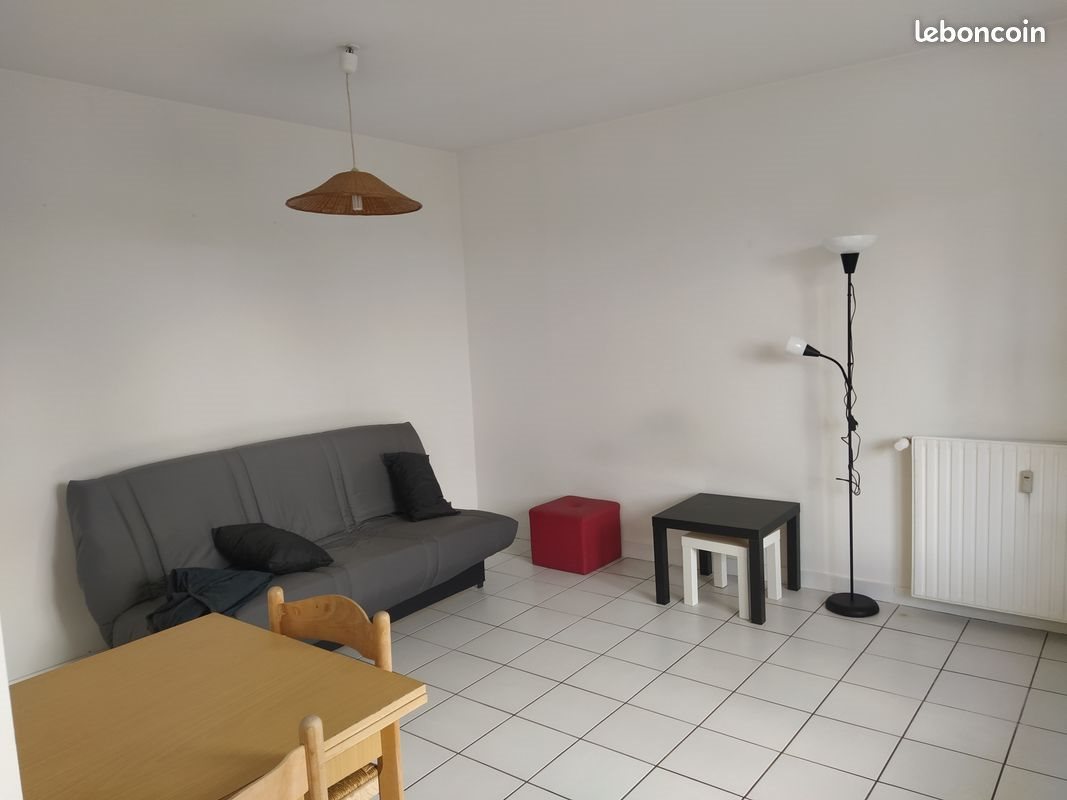 Appartement à louer, 27m², Saint-Etienne