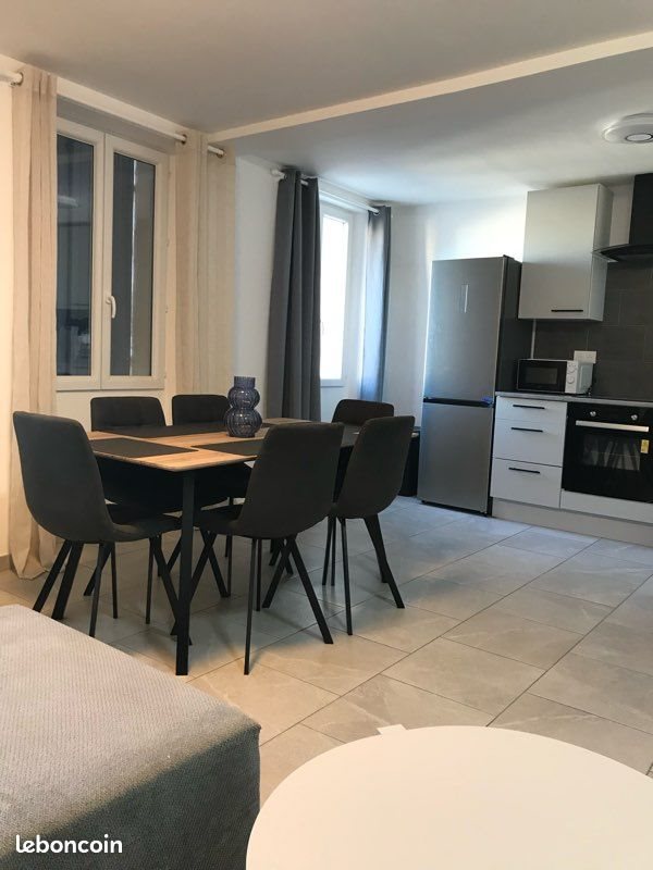Appartement à louer, 100m², Cogolin