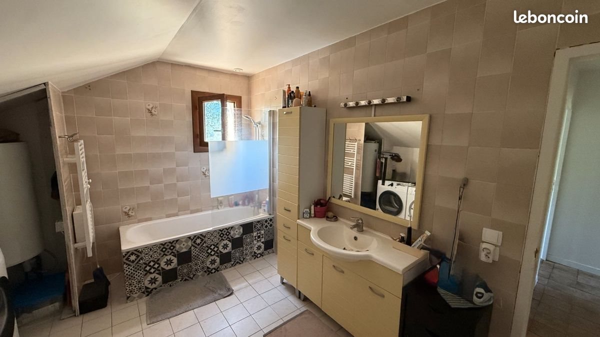 Maison à louer, 120m², Cusy