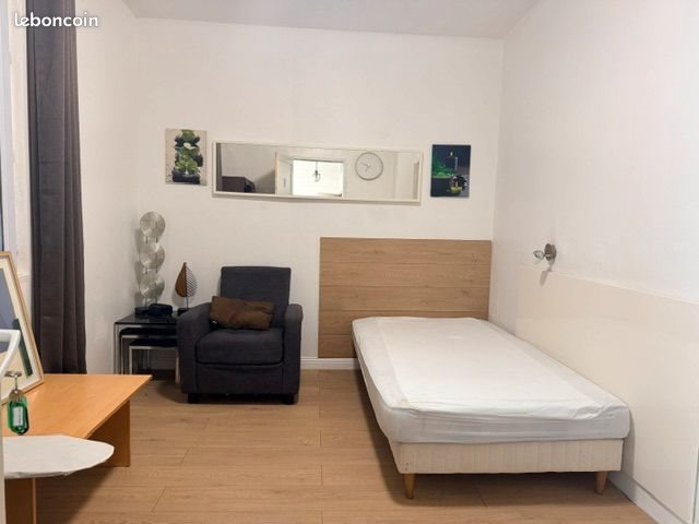 Appartement à louer, 20m², Saintes