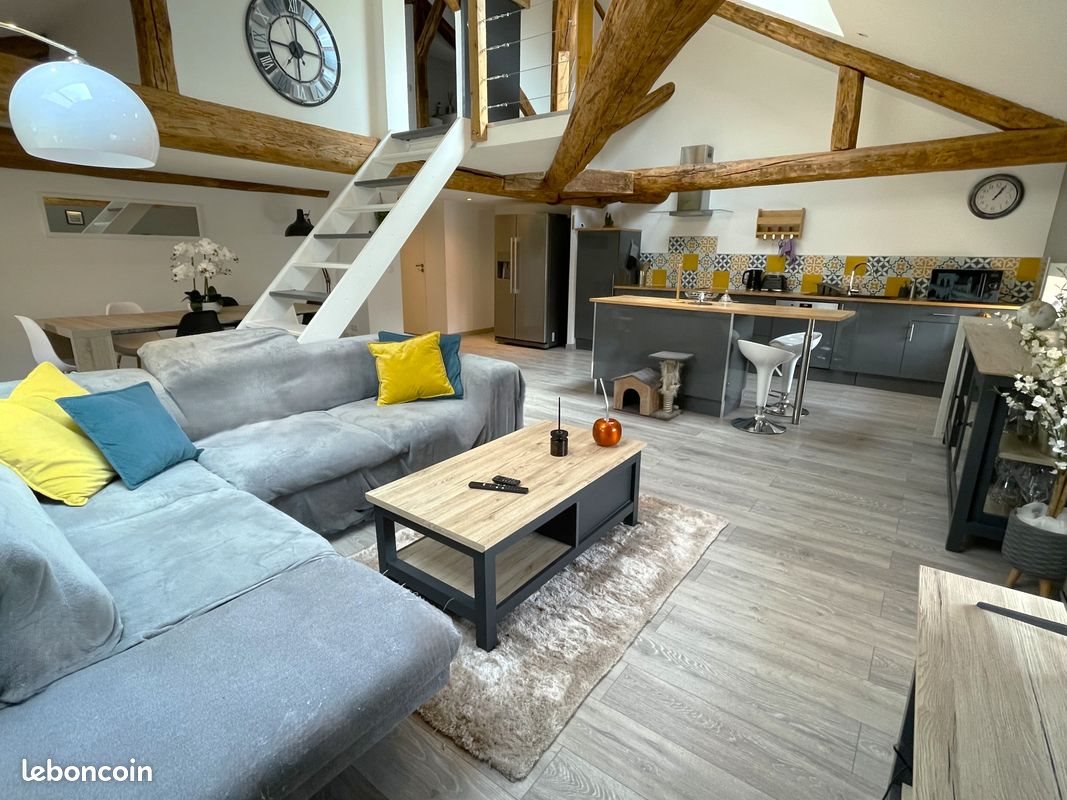 Appartement à louer, 85m², Neuves-Maisons