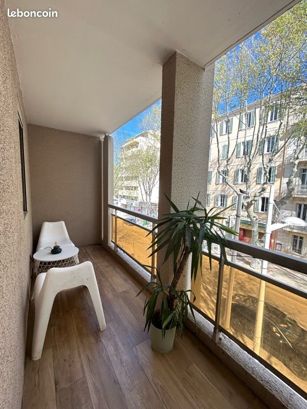 Appartement à louer, 21m², Toulon