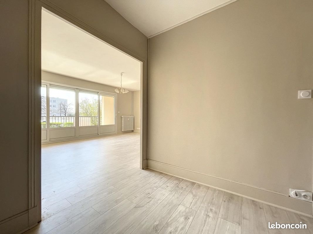 Appartement à louer, 74m², Caen